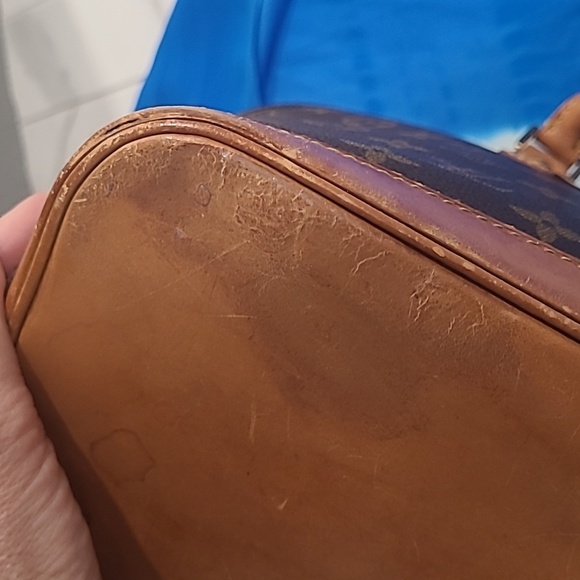 LOUIS VUITTON AUTHENTIC - Picture 13 of 16
